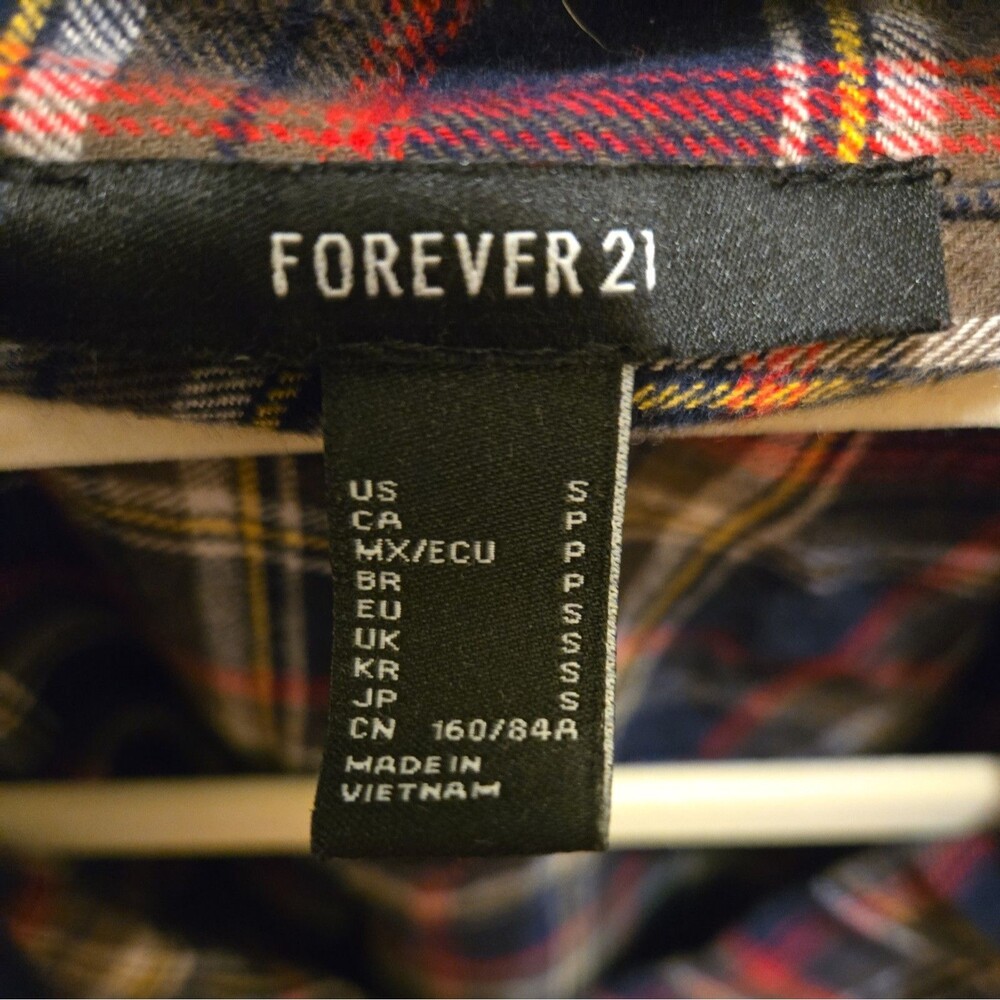 Forever 21 Women's Medium Flannel Cropped Shirt Plaid Striped Button Down Top - Picture 3 of 7